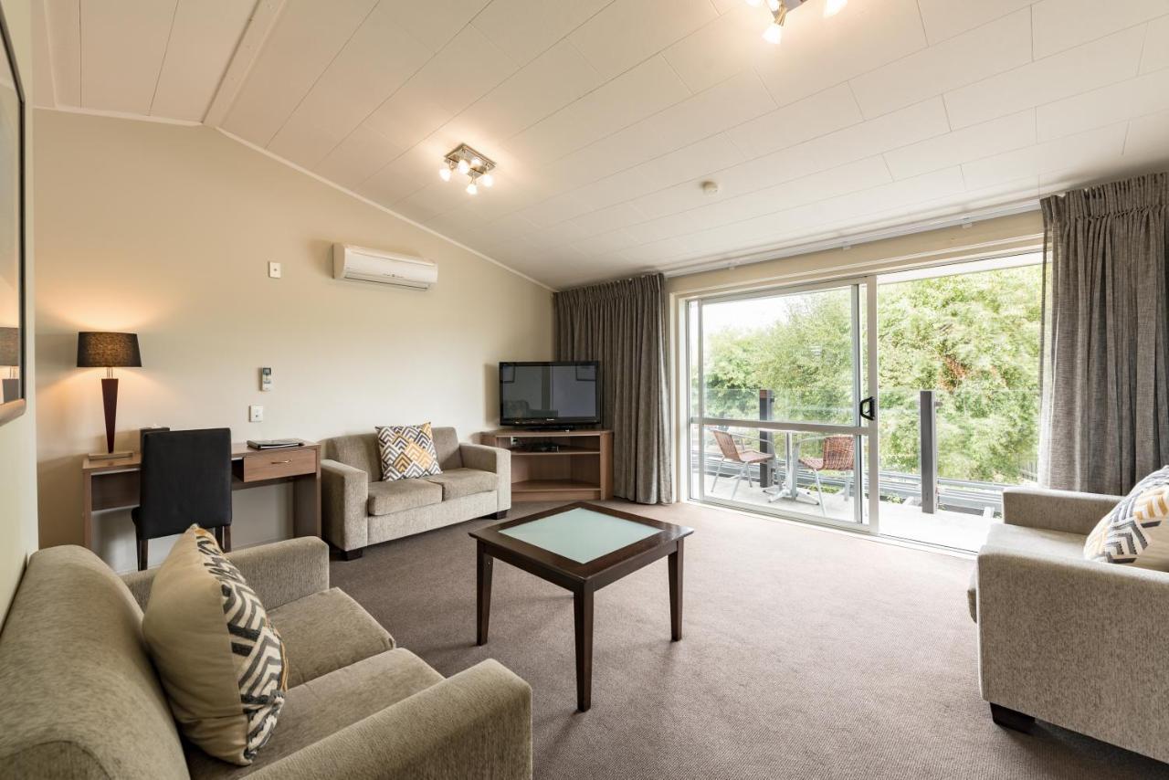 Suncourt Hotel & Conference Centre Taupo Exterior photo